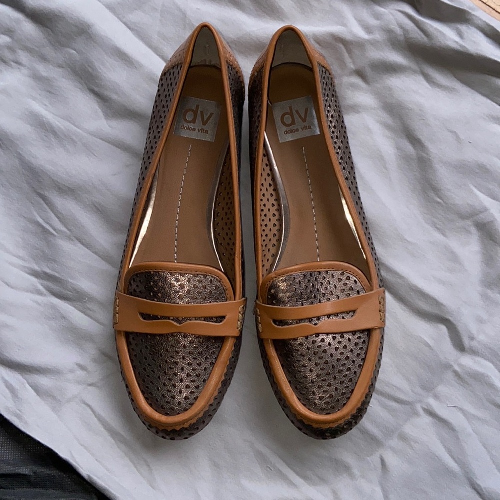 Cute Dolce Vita loafers!